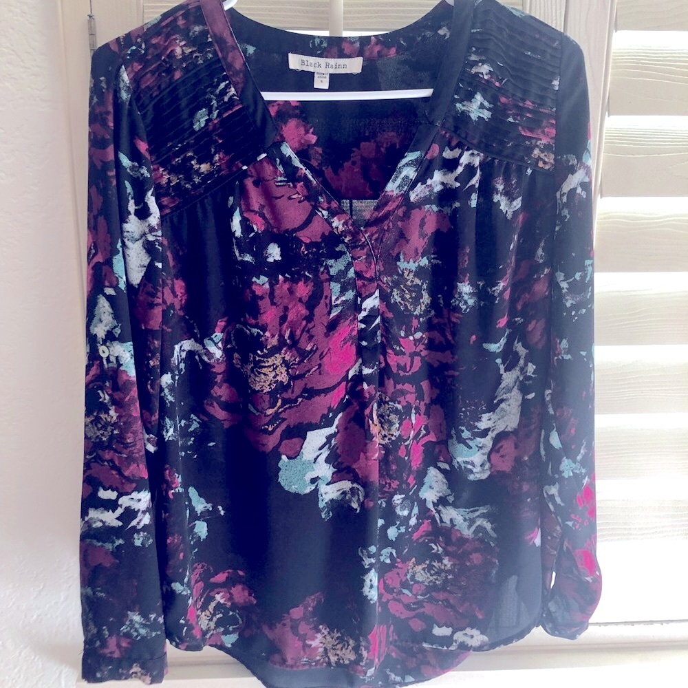 Black floral blouse, V-neck size small.